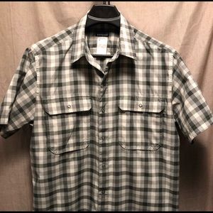 Patagonia Short Sleeve Snap Button Large Shirt